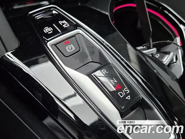 Audi Q5 45 TFSI quattro Sportback S Line — Фото автомобиля 9
