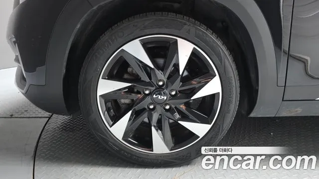 Kia Seltos Seltos Бензин 1.6 турбо 2WD — Фото автомобиля 5