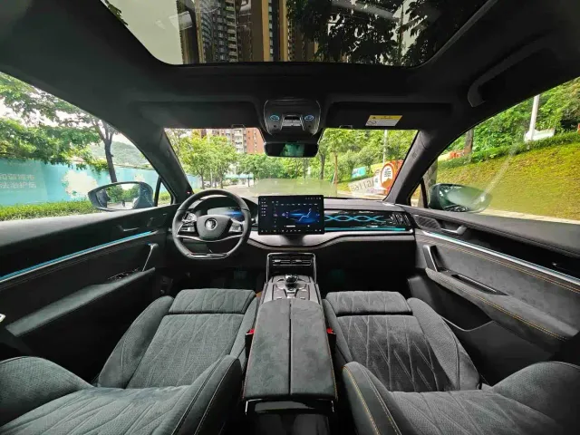 BYD Tang — Фото автомобиля 5