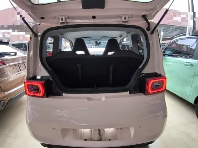 Wuling Hongguang Mini EV — Фото автомобиля 18
