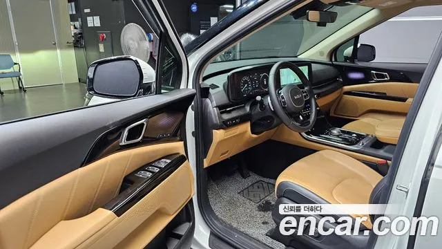 Kia Canival Carnival 4 поколение Дизель 7 мест Signature — Фото автомобиля 9