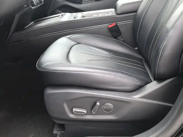 Ford Edge — Фото автомобиля 20