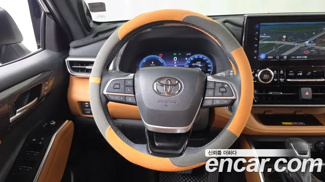 Toyota Highlander — Фото автомобиля 12
