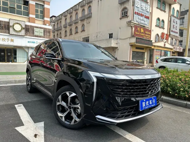 Geely Boyue L 2024 1.5TD DCT Premium Edition — Фото автомобиля 3