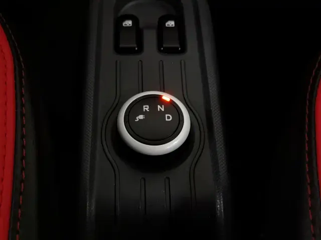 Wuling Hongguang Mini EV — Фото автомобиля 13