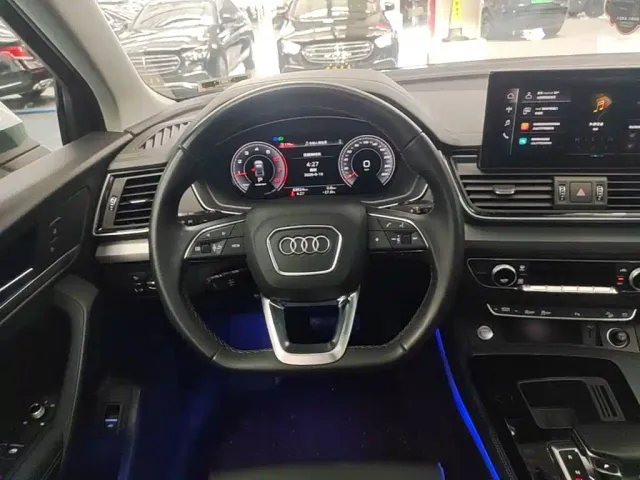 Audi Q5L — Фото автомобиля 10