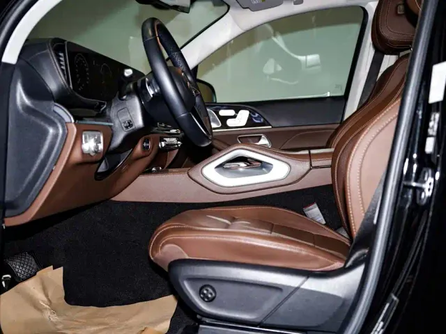 Mercedes-Benz GLE-Class — Фото автомобиля 24