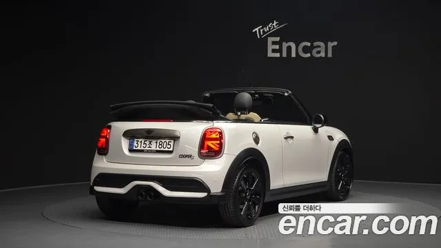 Mini Cooper Convertible — Фото автомобиля 2