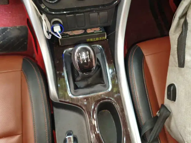 BAIC Ruixiang X3 — Фото автомобиля 15