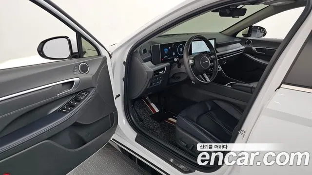 Hyundai Sonata — Фото автомобиля 9