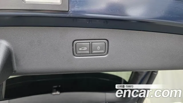 Genesis GV70 2.5T Бензин 2WD — Фото автомобиля 28