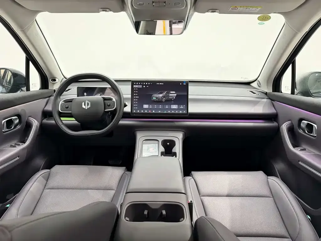 Leapmotor Leapmotor C16 2024 Extended Range 200 Premium Edition — Фото автомобиля 13