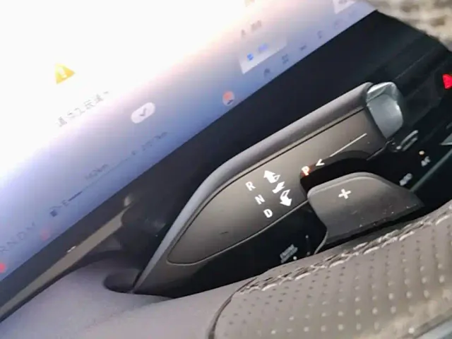 Buick LaCrosse — Фото автомобиля 9