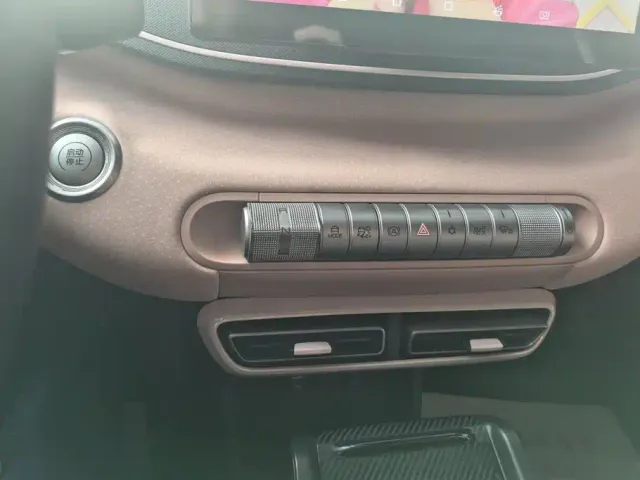 BYD Seagull — Фото автомобиля 16