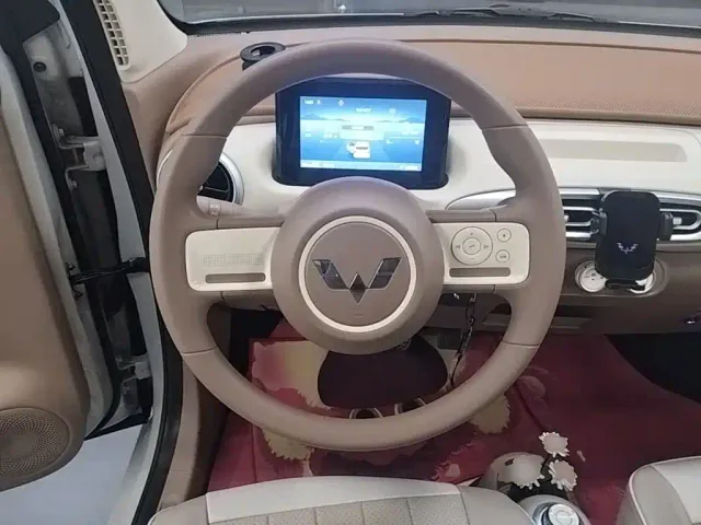 Wuling Hongguang Mini EV — Фото автомобиля 10
