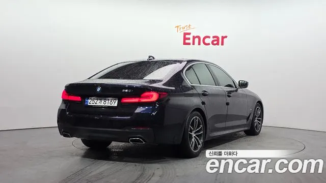 BMW 5-Series — Фото автомобиля 2