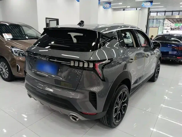 Lynk & Co 06 — Фото автомобиля 6