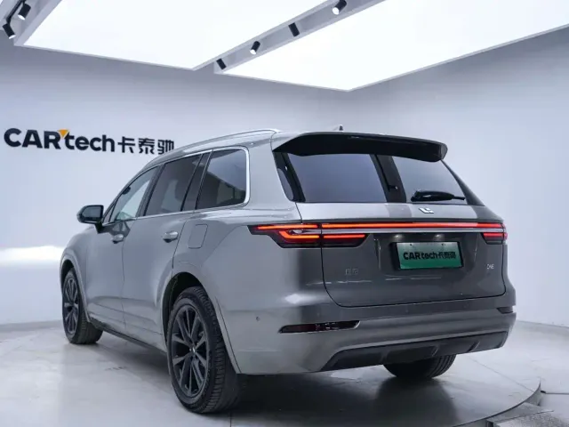 Li Auto ONE — Фото автомобиля 17
