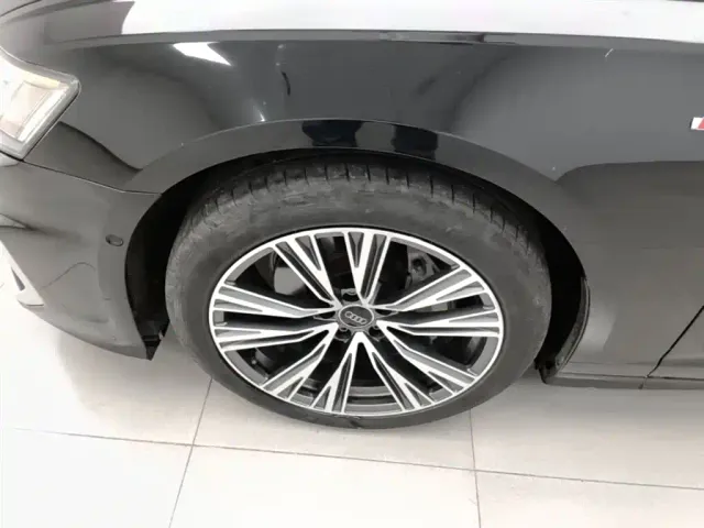 Audi A6L — Фото автомобиля 24
