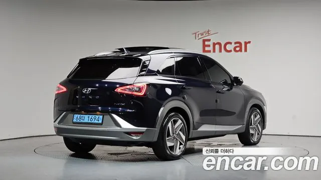 Фотография автомобиля — Hyundai Nexo