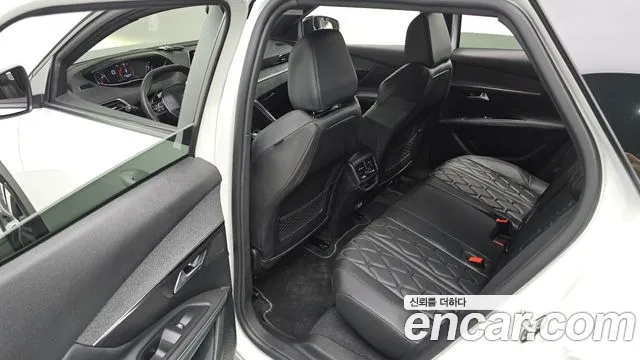 Peugeot 3008 — Фото автомобиля 12