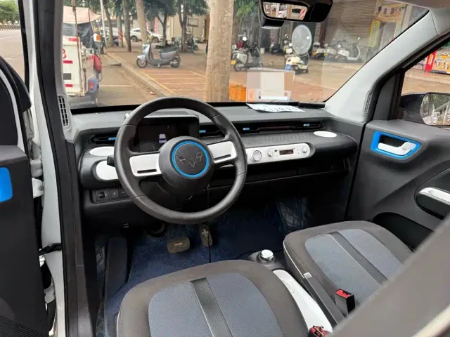 Wuling Hongguang Mini EV — Фото автомобиля 6