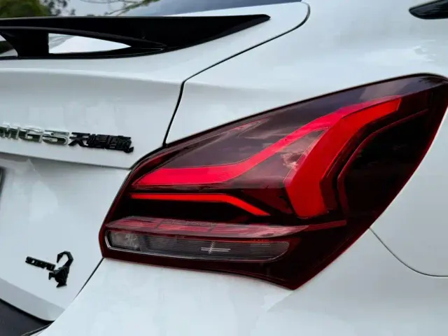 MG 5 Scorpio — Фото автомобиля 18