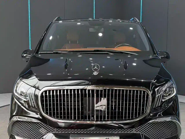 Mercedes-Benz Vito 2021 2.0T Elite 7-Seater — Фото автомобиля 2