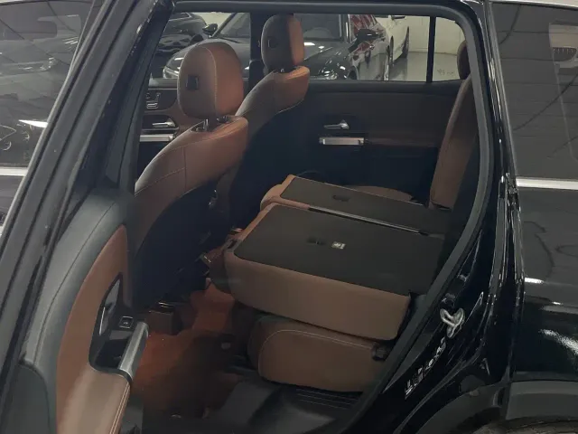 Mercedes-Benz GLB-Class — Фото автомобиля 10