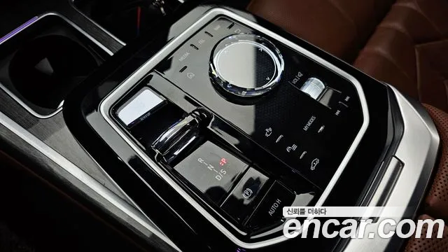 BMW 7-Series 7 серия (G70) 740i xDrive M Sport Limited — Фото автомобиля 9