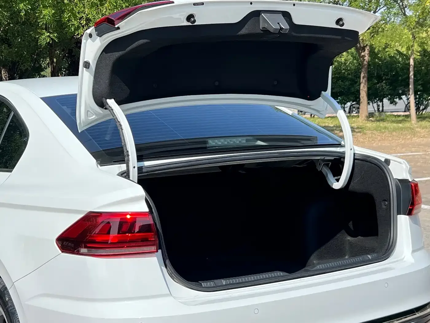 Volkswagen Bora 2023 Model 280TSI DSG Comfort Edition — Фото автомобиля 25