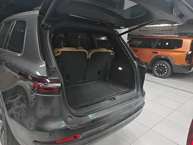 Li Auto ONE — Фото автомобиля 18