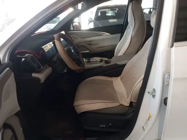 BYD Song Pro — Фото автомобиля 14