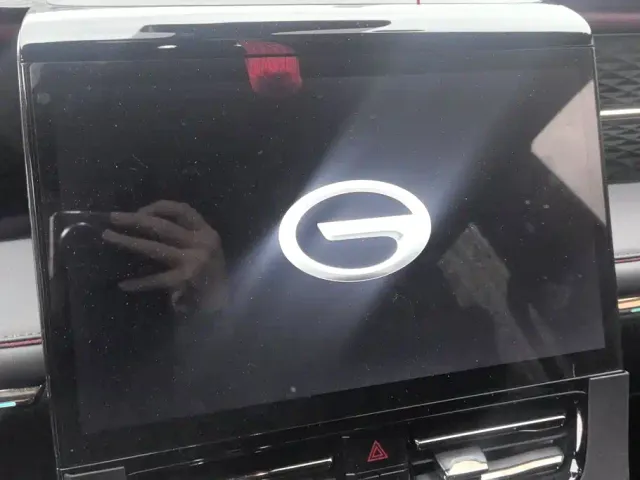 GAC Trumpchi M8 — Фото автомобиля 13