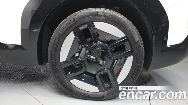 Kia EV9 — Фото автомобиля 20