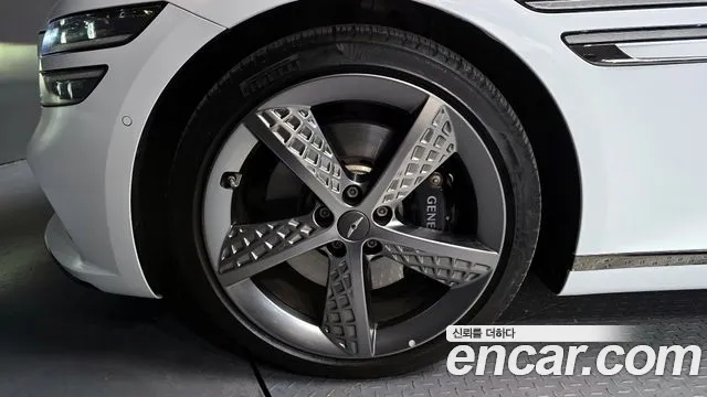 Genesis G80 Бензин 2.5 турбо AWD — Фото автомобиля 5