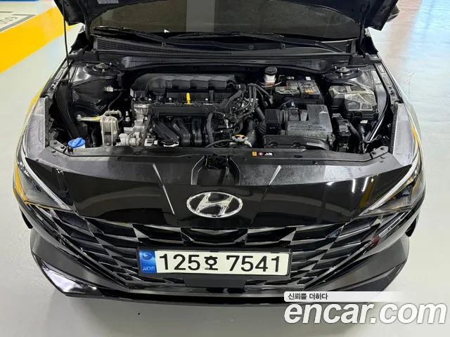 Hyundai Avante CN7 — Фото автомобиля 5