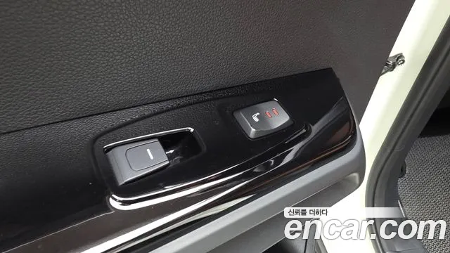 KG_Mobility_Ssangyong Torres Torres Бензин 1.5 2WD — Фото автомобиля 19