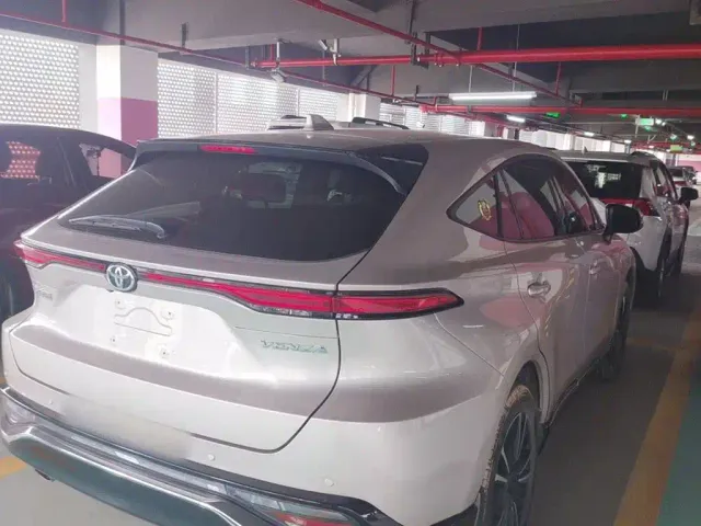 Toyota Venza — Фото автомобиля 24