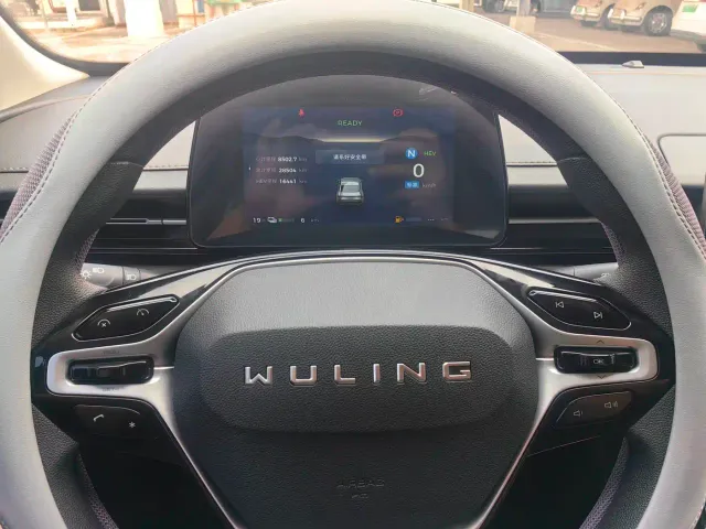 Wuling Starlight — Фото автомобиля 6