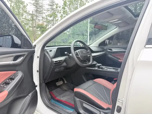 Changan Eado — Фото автомобиля 9