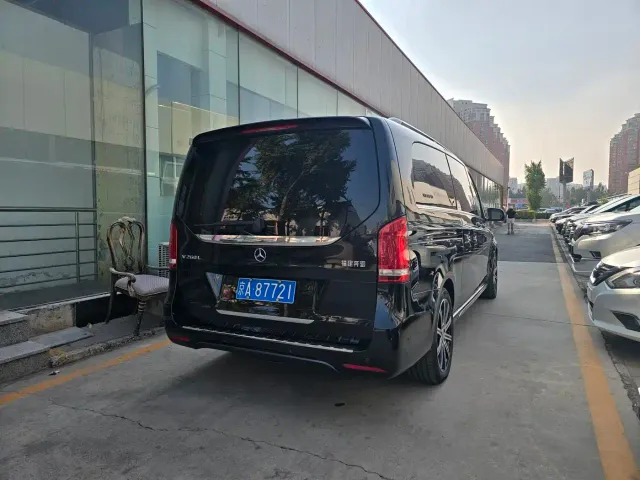 Mercedes-Benz V-Class — Фото автомобиля 6