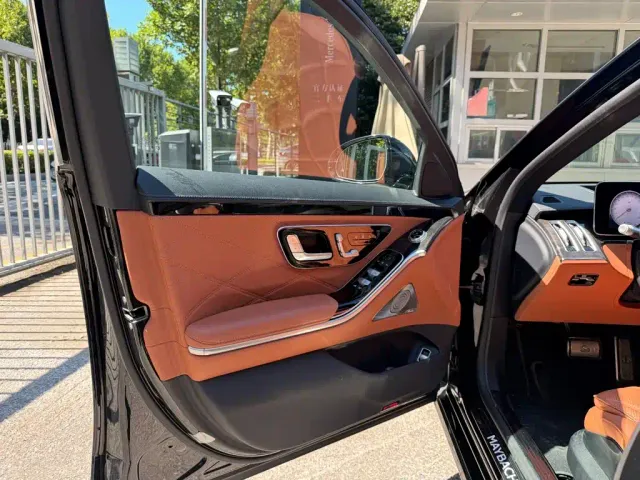 Mercedes-Benz Maybach S-Class — Фото автомобиля 10