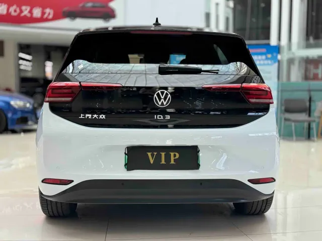 Volkswagen ID.3 — Фото автомобиля 8