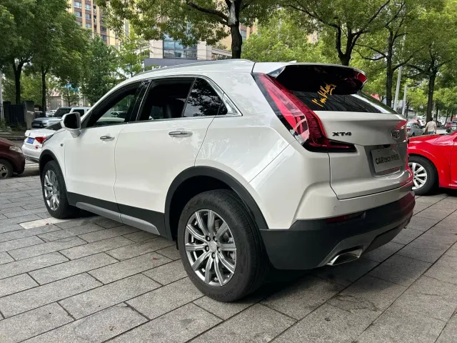 Cadillac XT4 — Фото автомобиля 15