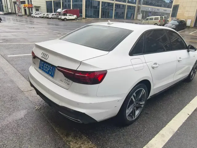 Audi A4L — Фото автомобиля 5