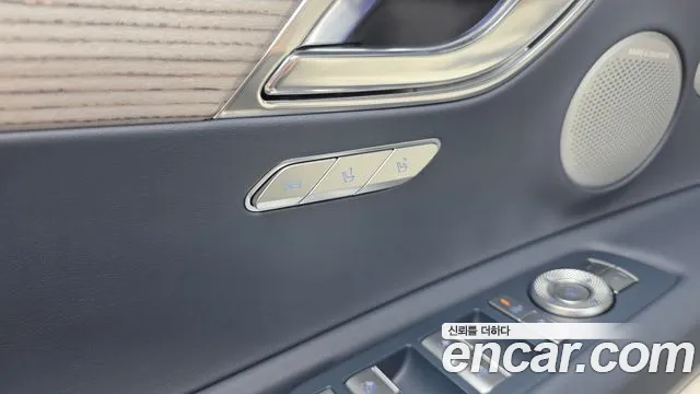 Genesis GV80 2.5T Бензин 2WD — Фото автомобиля 24