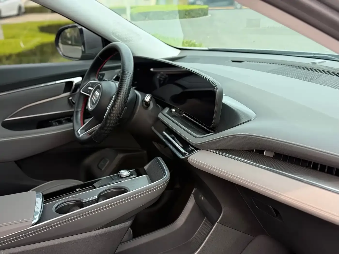 Buick Buick E5 2024 Model Premium Standard Range Audio-Visual Edition — Фото автомобиля 15