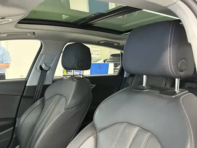 Audi A4L — Фото автомобиля 10