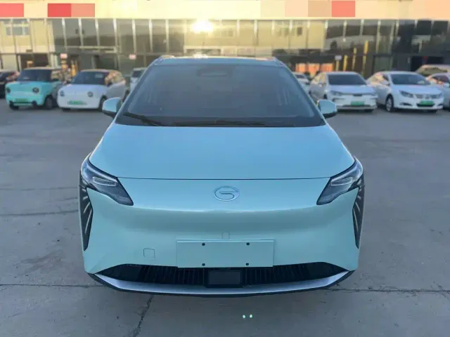 GAC Aion Y — Фото автомобиля 2